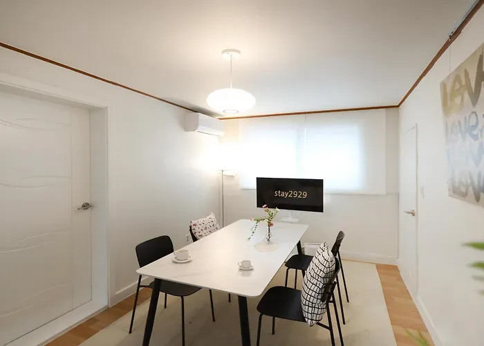 2929 Large 3 Bedroom For 8 Near Hongdae Itaewon Dmc 아파트 *