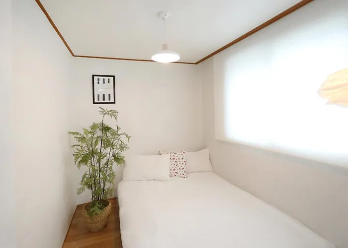 2929 Large 3 Bedroom For 8 Near Hongdae Itaewon Dmc 아파트 *