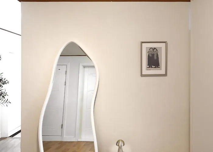 2929 Large 3 Bedroom For 8 Near Hongdae Itaewon Dmc 서울특별시